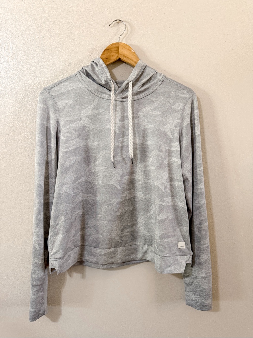 Vuori | Like New Halo Essential Pale Heather Camo Hoodie - Picture 2 of 9